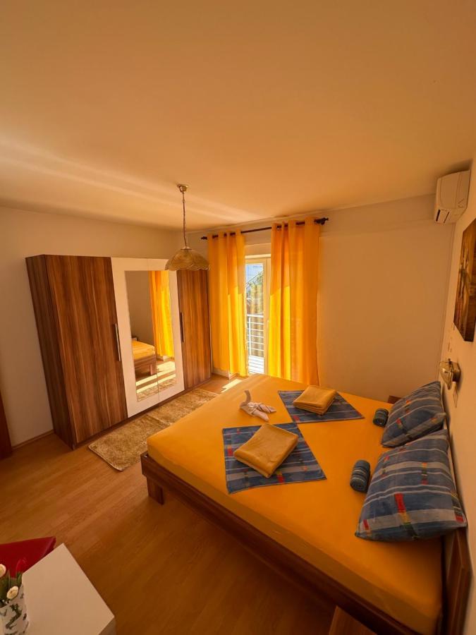 Apartmani Tariba Banjol Exterior foto