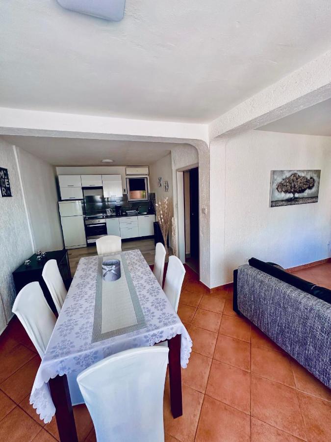 Apartmani Tariba Banjol Exterior foto